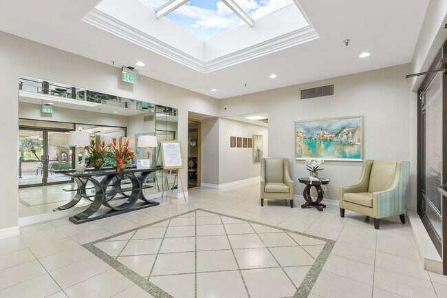 Building Photo - 16700 Willow Creek Dr
