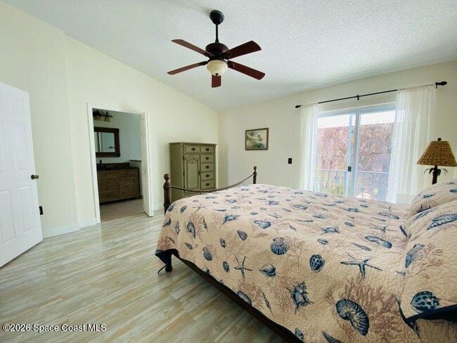 Building Photo - 403 Hayes Ave