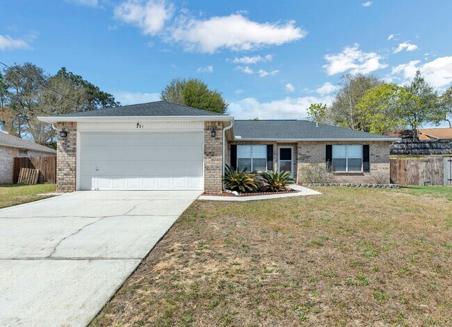 Primary Photo - Renovated 3BR/2BA All-Brick Home | South C...