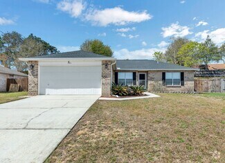 Building Photo - Renovated 3BR/2BA All-Brick Home | South C...