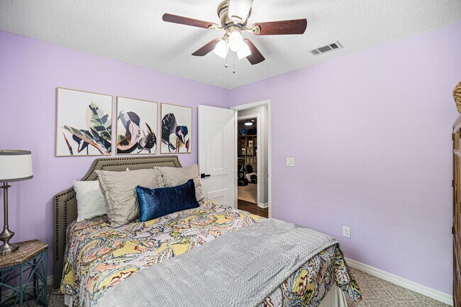 Building Photo - 507 Nassau Dr