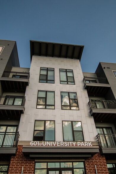 Exterior - 601 @ University Park