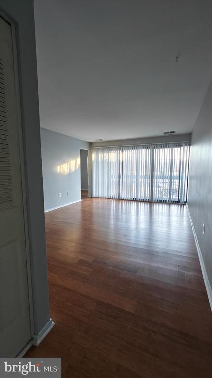 Building Photo - 561 Florida Ave