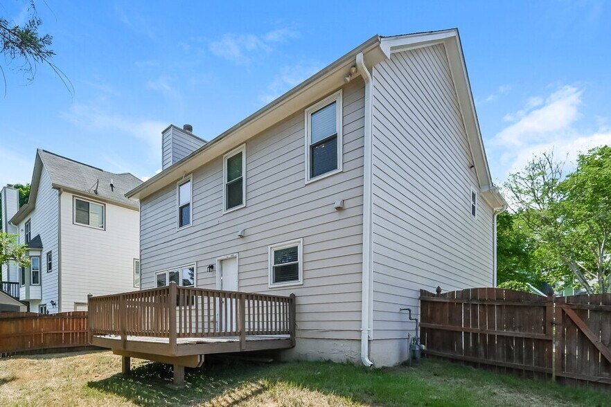 Building Photo - 1001 Maidstone Ct