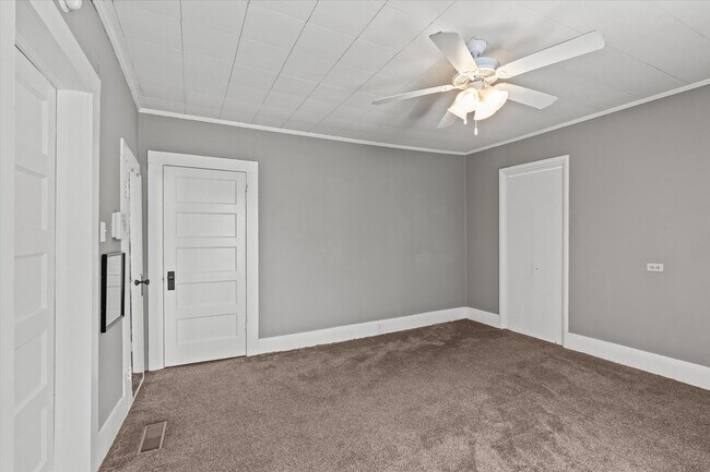 Building Photo - Charming Farmhouse on the West Side of Ath...