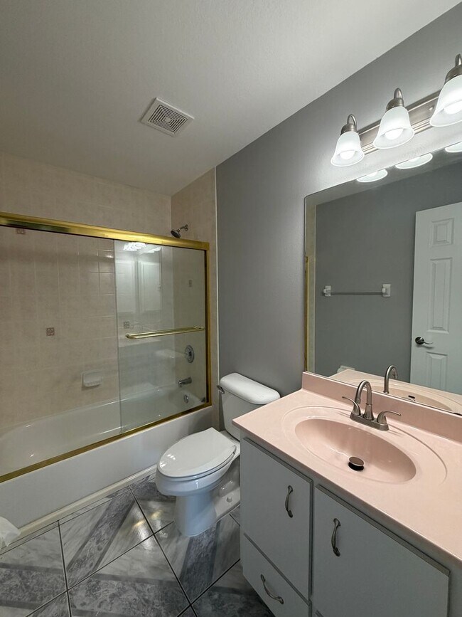 Building Photo - Morriston - 19 ACRE HIDDEN GEM!! **Won't Last**