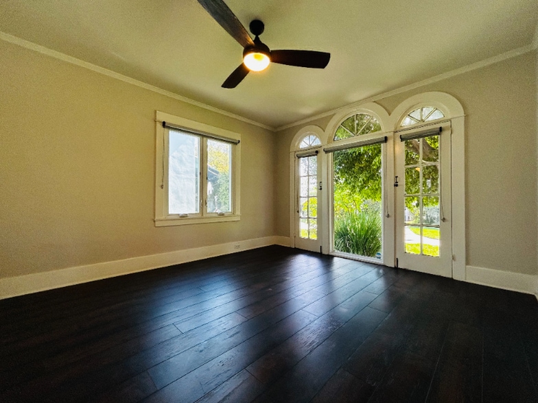 Building Photo - 444 S Euclid Ave