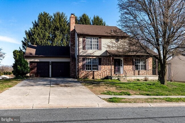 Building Photo - 801 High Plain Dr