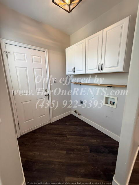 Building Photo - NO DEPOSIT option available for qualified renters!