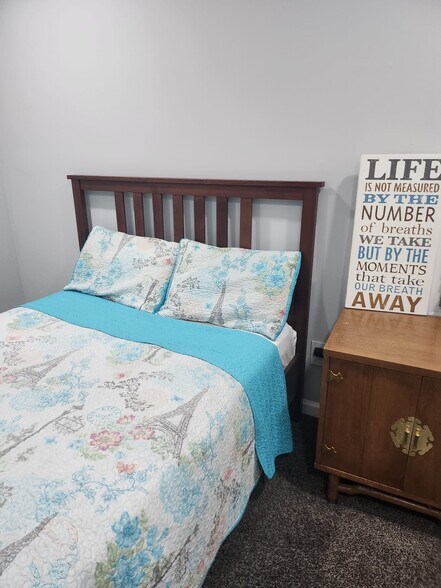 Building Photo - 2855 Foxlair Trl