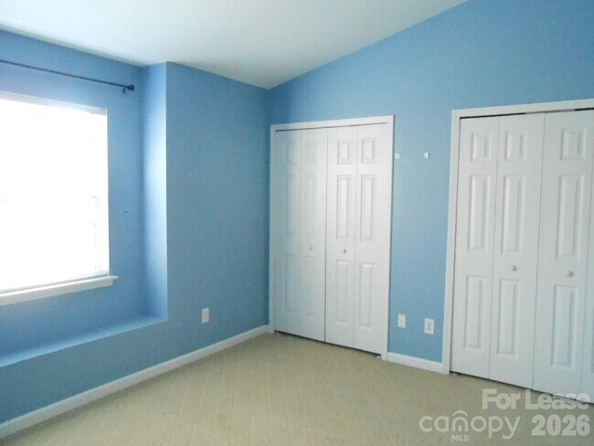 Building Photo - 10260 Reindeer Way Ln