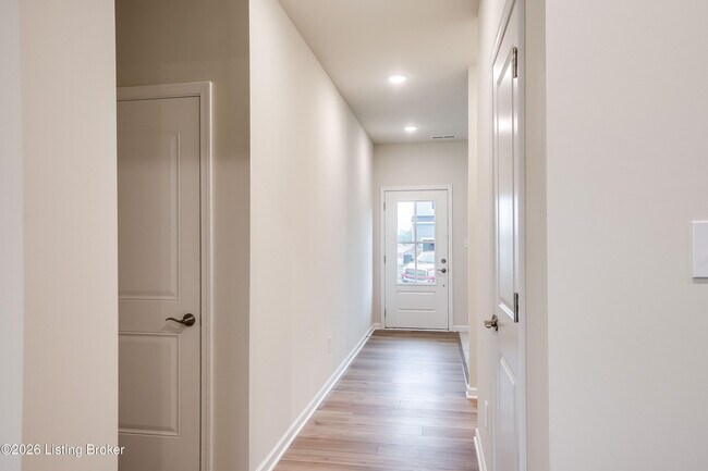 Building Photo - 16956 Aiken Rdg Cir