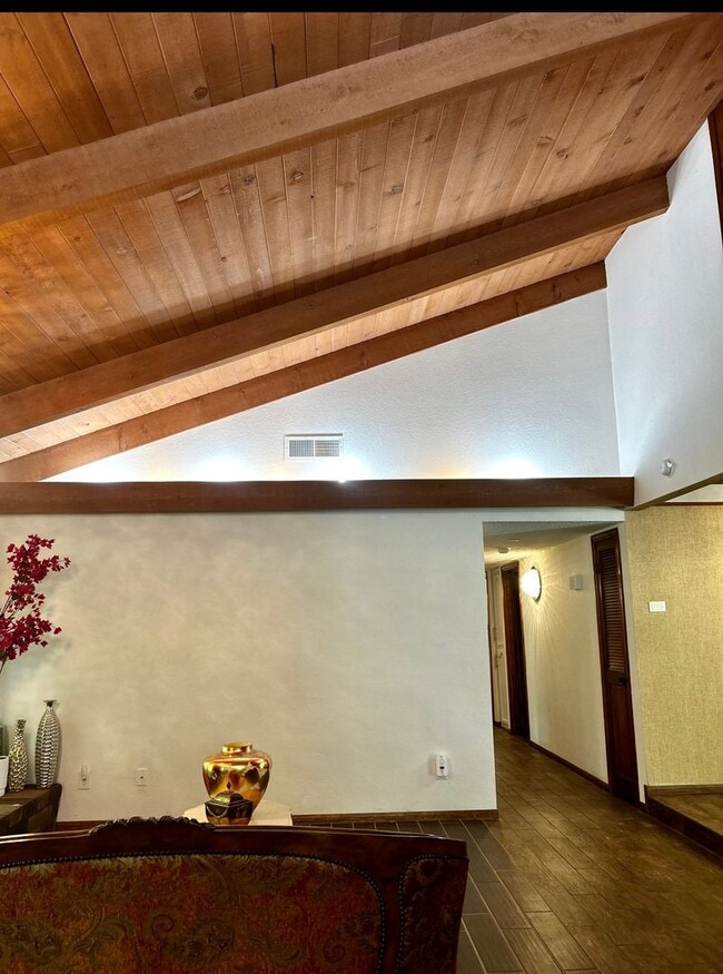 Building Photo - Single Family Home