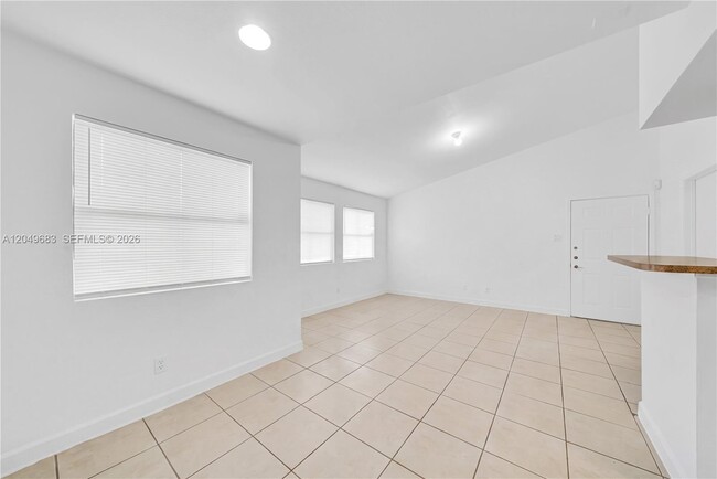 Building Photo - 15070 SW 103rd Ln