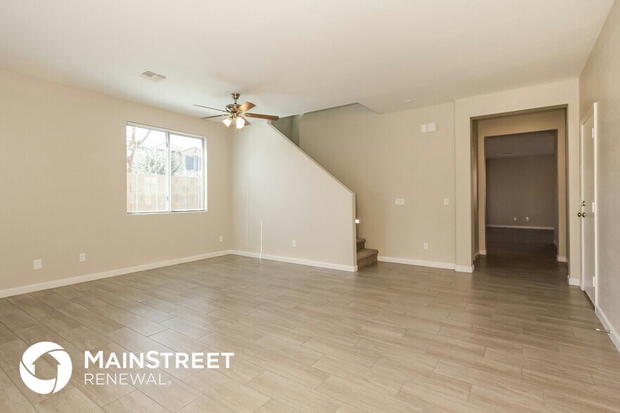 Building Photo - 15460 W Canterbury Dr