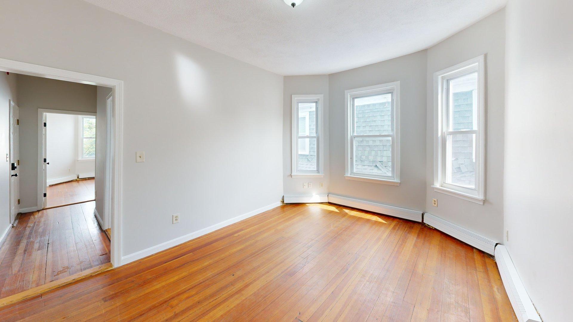 Building Photo - 165 Hichborn St
