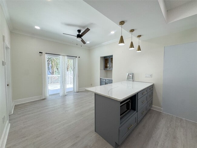 Building Photo - 41 W Buffalo St