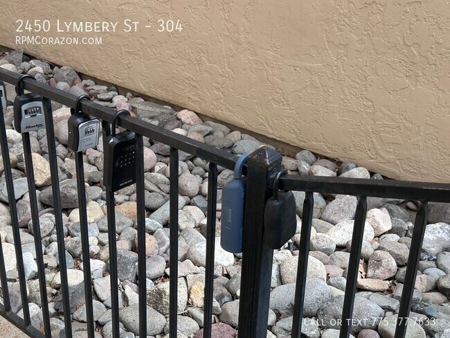 Building Photo - 2450 Lymbery St