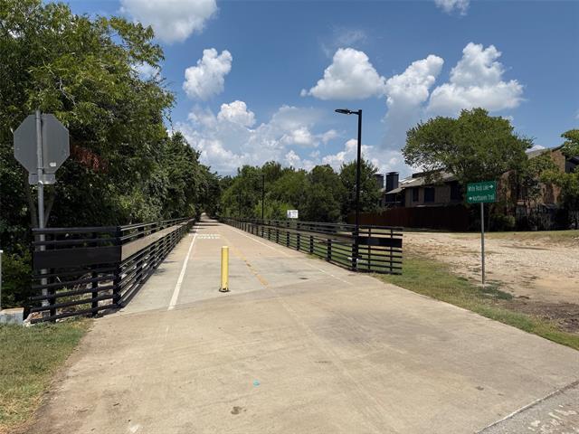 Building Photo - 7450 Holly Hill Dr