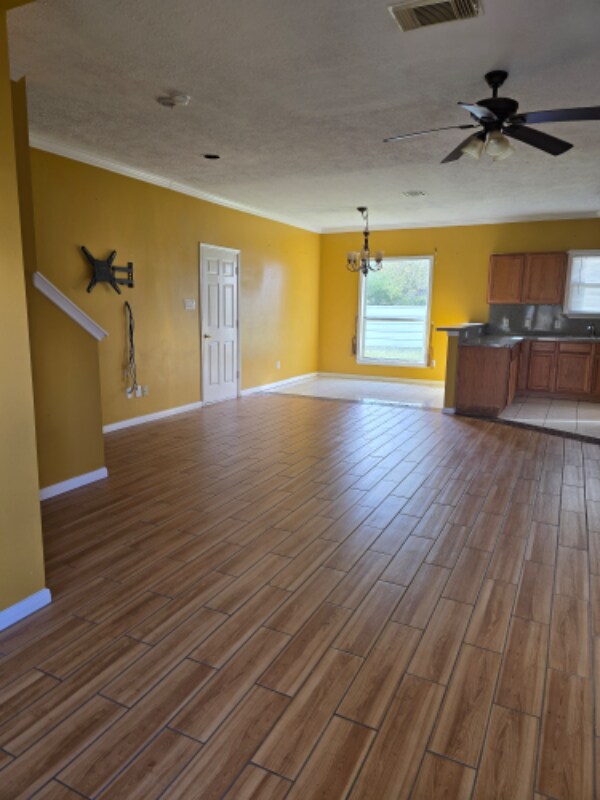 Building Photo - 4921 Barkley St