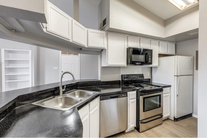 Building Photo - 6804 N Capital of Texas Hwy