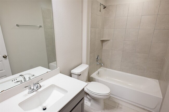 Building Photo - 17549 Rosette Grass Dr
