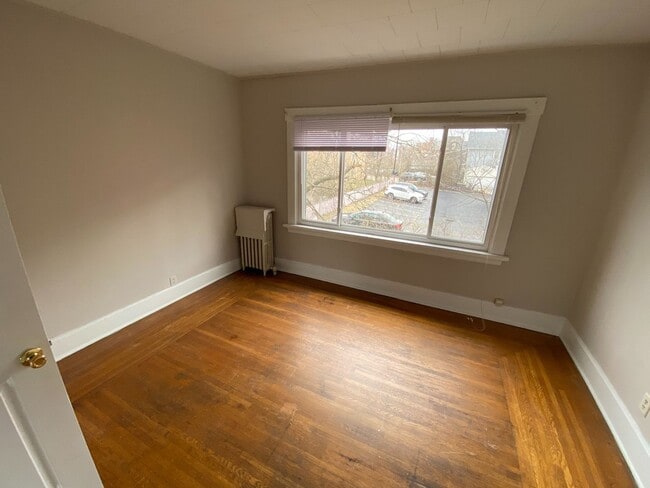 Building Photo - 2365/2377 Ravine St.