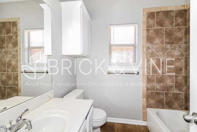 Building Photo - 2229 NW 157th Ter