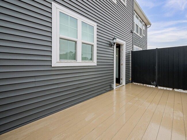 Building Photo - AVAILABLE NOW! Brand New Construction in P...