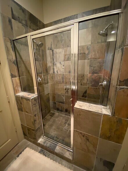 walk in shower - 1728 W 25th St