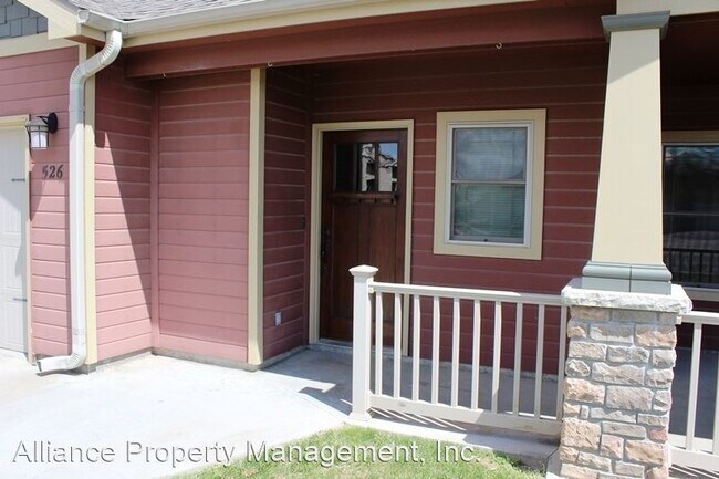 Building Photo - 3 br, 2.5 bath House - 526 Stonedale Dr.