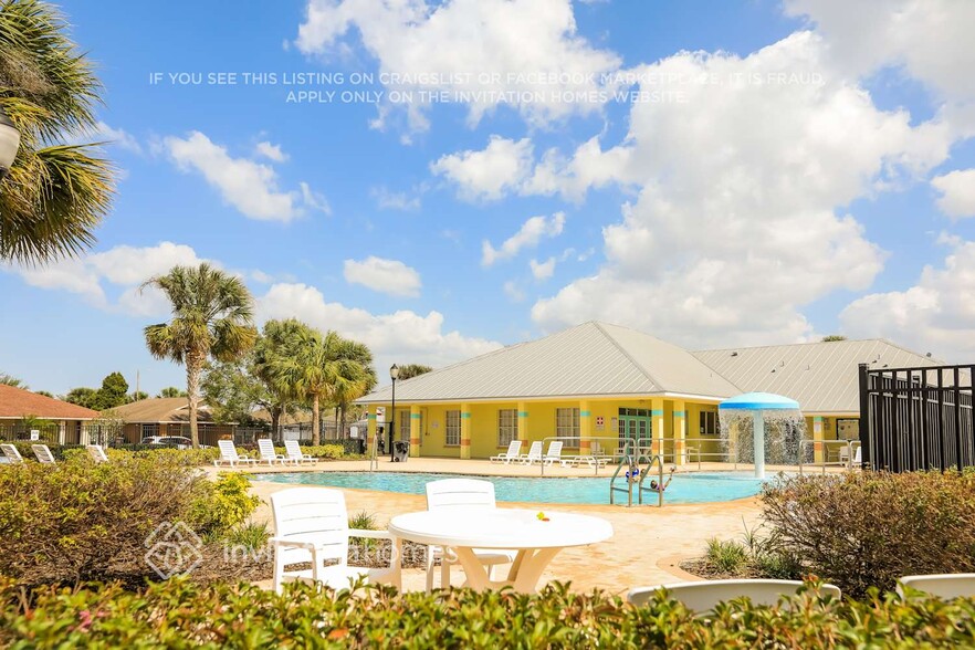 Building Photo - 1417 Flower Dust Dr