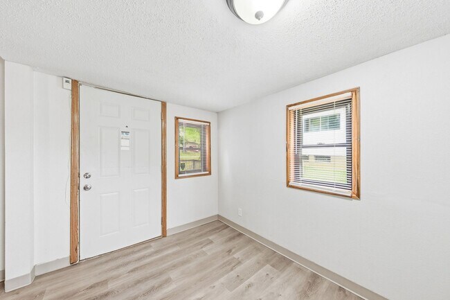 Building Photo - 3034 Forge Dr