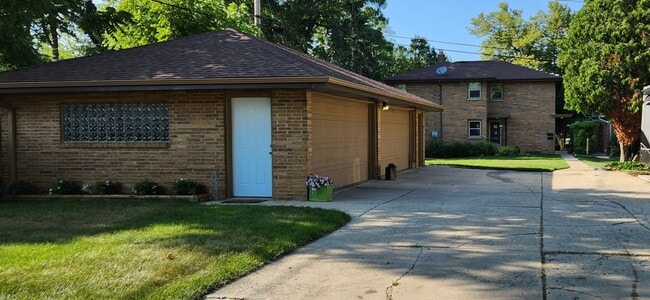 Primary Photo - 1014 W Eula Ct