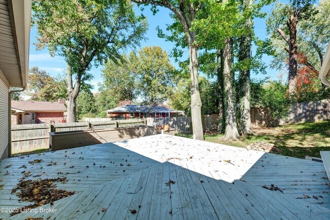 Building Photo - 7405 Ridan Way