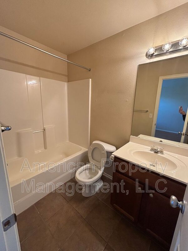 Building Photo - 16027 S 84th E Ave