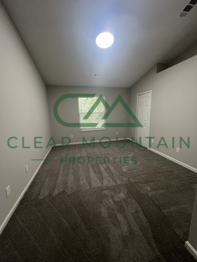 Building Photo - Move-in Special! Limited-Time Leasing Offer!