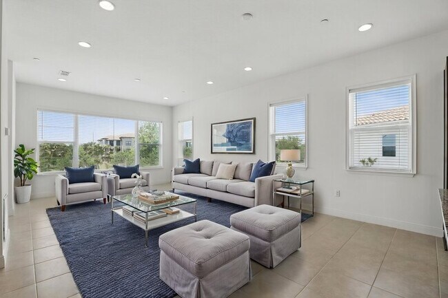 Building Photo - 9820 Bucklow Hill Dr