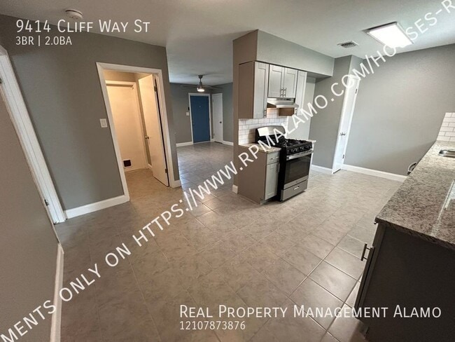 Building Photo - 9414 Cliff Way St