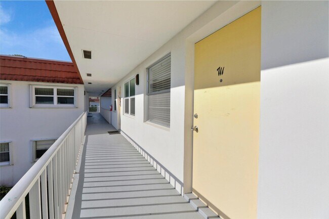 Building Photo - 1225 NW 21st St