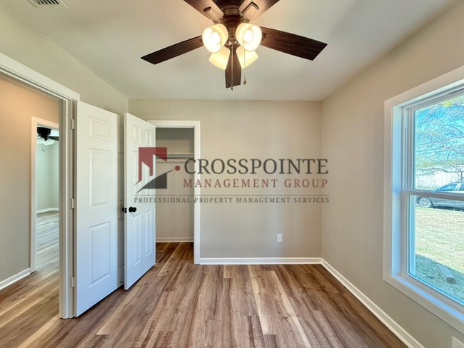 Building Photo - 303 N Virginia Ave