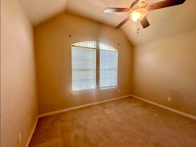 Building Photo - Welcome Home to Your Star Ranch Retreat!