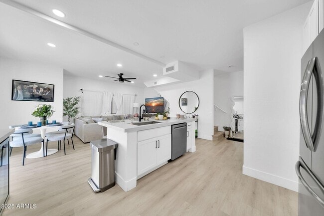 Building Photo - 3034 N 39th St