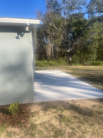 Building Photo - 7251 Willoughby Dr