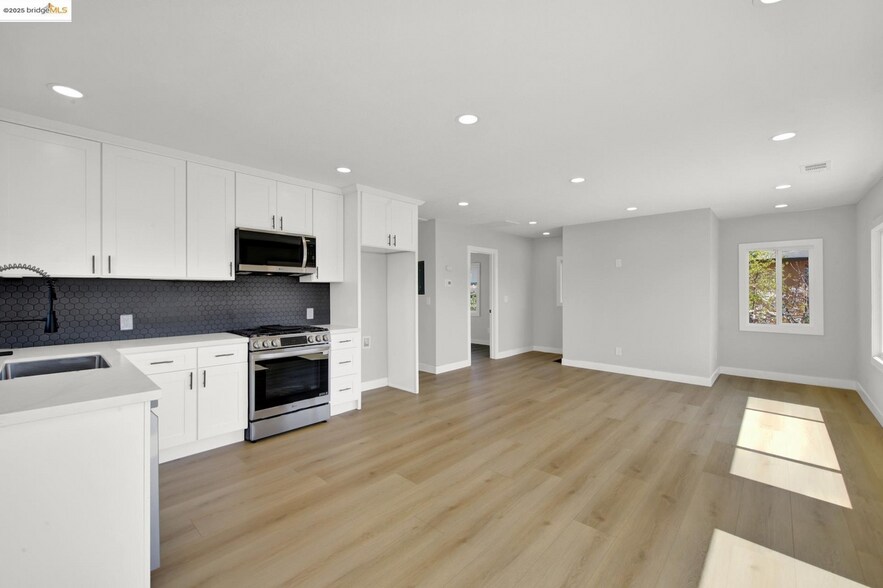 Dining/Kitchen - 1120 59th St