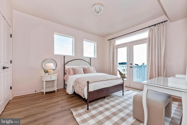 Building Photo - 710 Iron Frg Rd