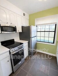 Building Photo - 1234 Pennsbury Blvd S