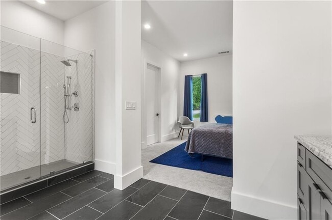 Building Photo - 1756 N Akin Dr NE