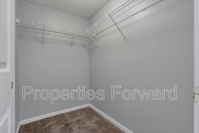 Building Photo - 2623 Landings Way