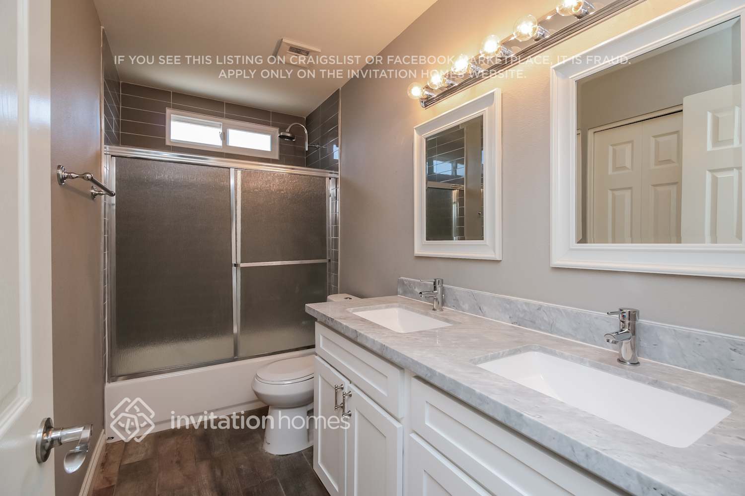 Building Photo - 1335 E Hermosa Dr